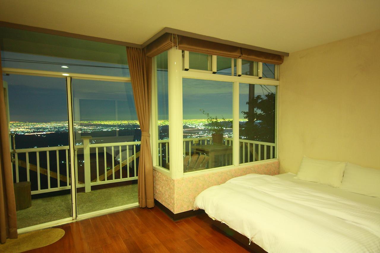 Sky Lounge B&B Zhushan Zewnętrze zdjęcie