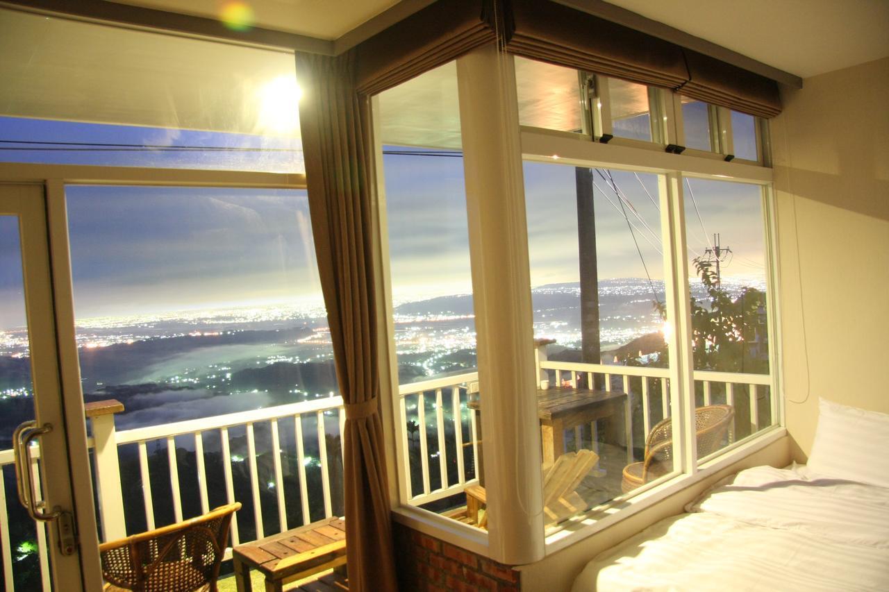 Sky Lounge B&B Zhushan Zewnętrze zdjęcie