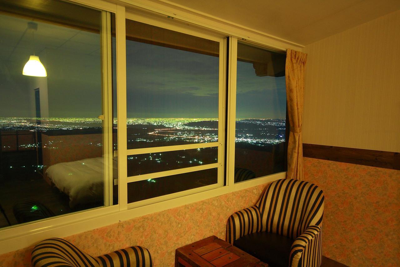 Sky Lounge B&B Zhushan Zewnętrze zdjęcie