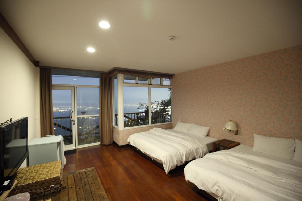 Sky Lounge B&B Zhushan Zewnętrze zdjęcie